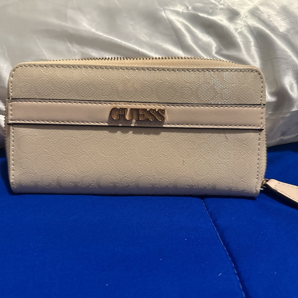 GUESS Beige Logo Zip-Around Wallet with Gold Logo